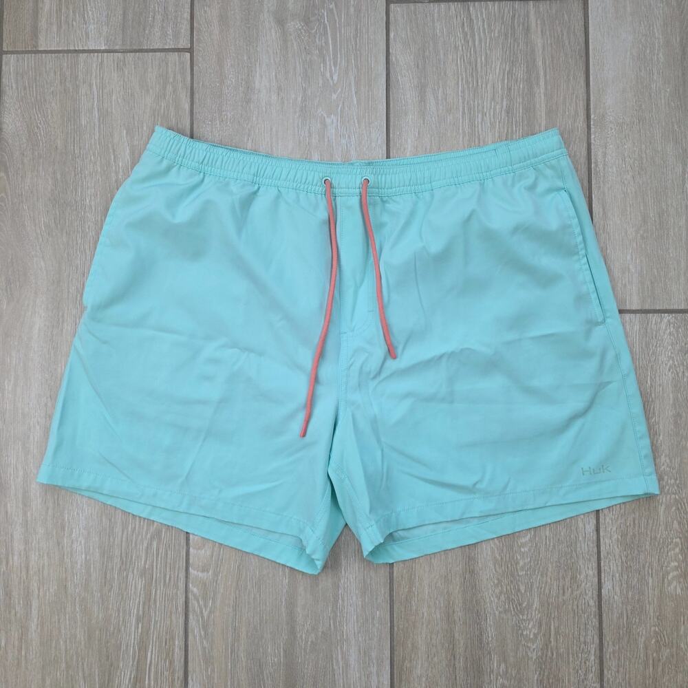 Huk Pursuit Volley Swim Shorts Mens XL Aqua Blue 5.5 Lined Fishing Trunks